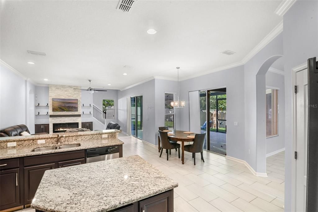 待售: $690,000 (4 贝兹, 3 浴室, 3485 平方英尺)