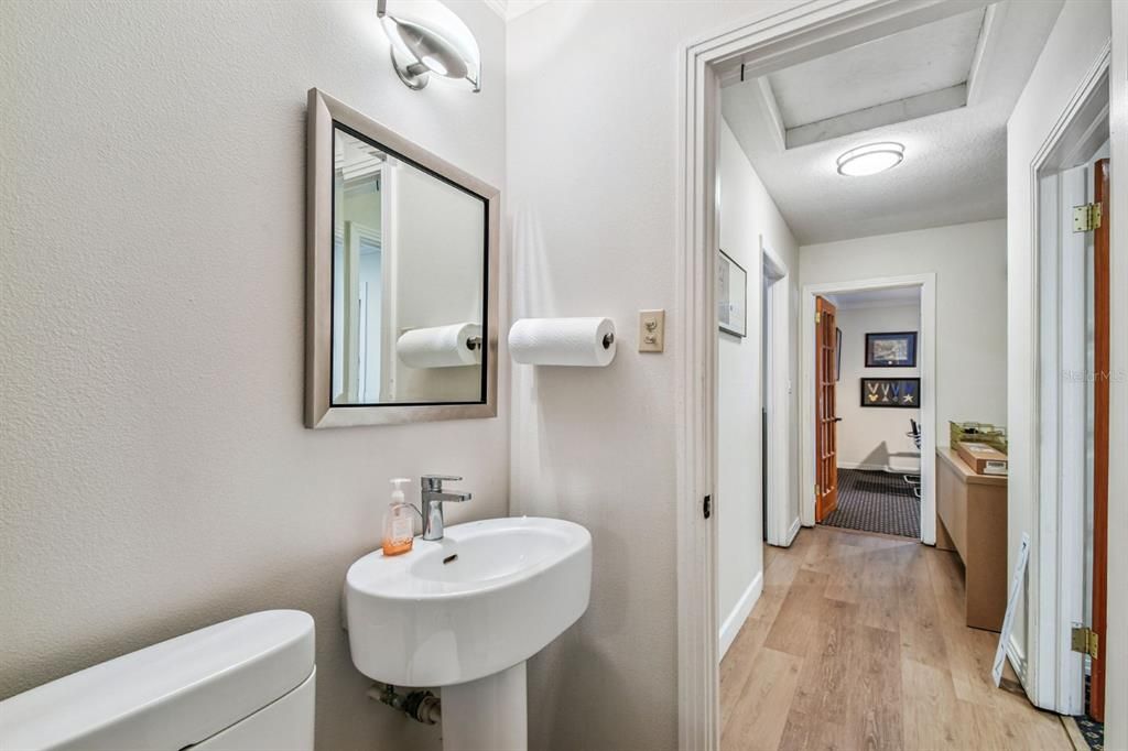 合同活跃: $975,000 (0 贝兹, 0 浴室, 2081 平方英尺)