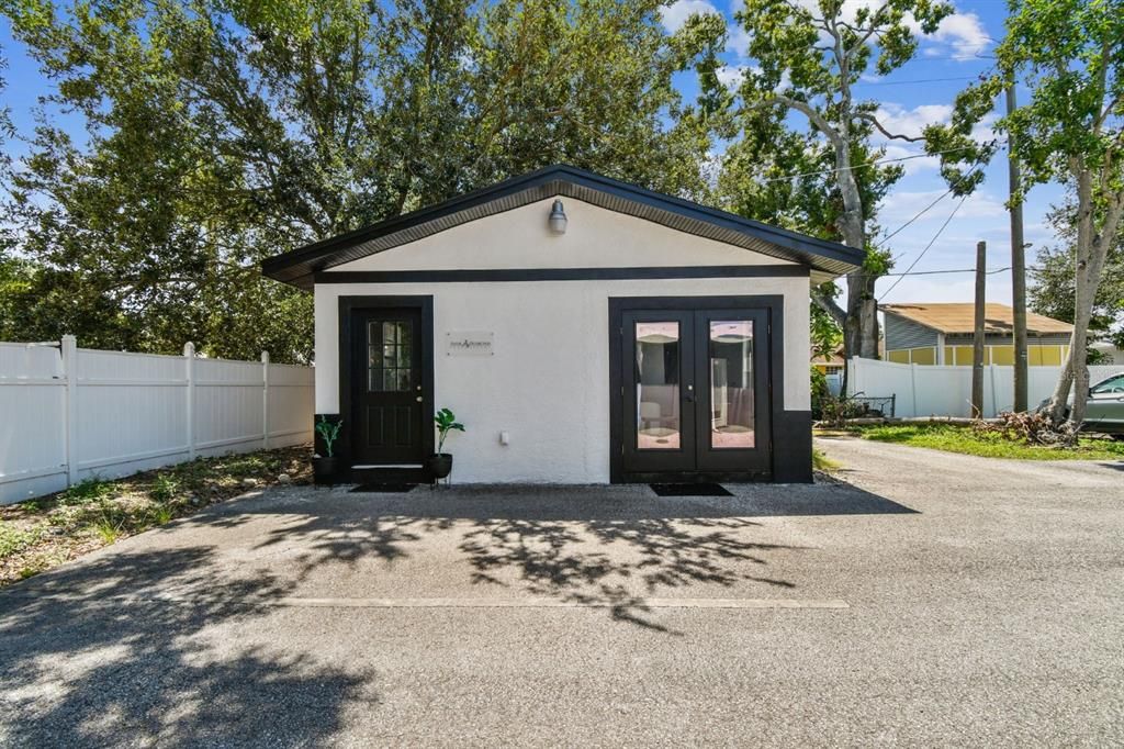 合同活跃: $975,000 (0 贝兹, 0 浴室, 2081 平方英尺)