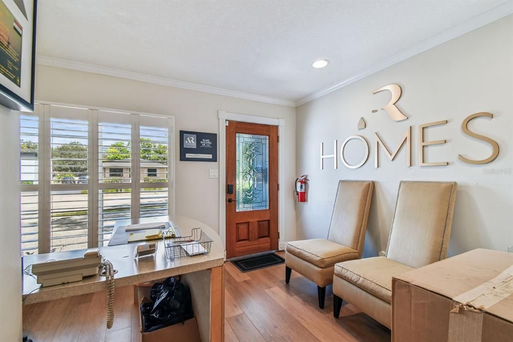 合同活跃: $975,000 (0 贝兹, 0 浴室, 2081 平方英尺)