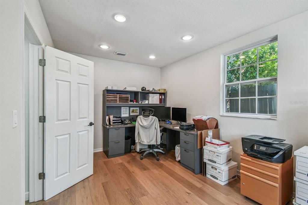 合同活跃: $975,000 (0 贝兹, 0 浴室, 2081 平方英尺)