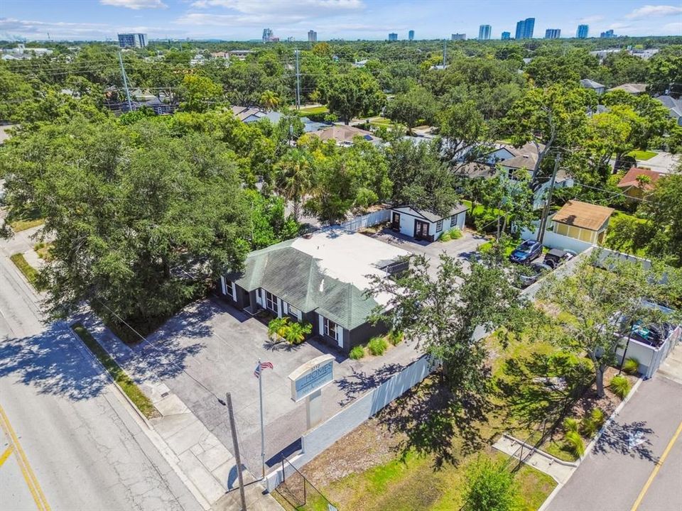 合同活跃: $975,000 (0 贝兹, 0 浴室, 2081 平方英尺)