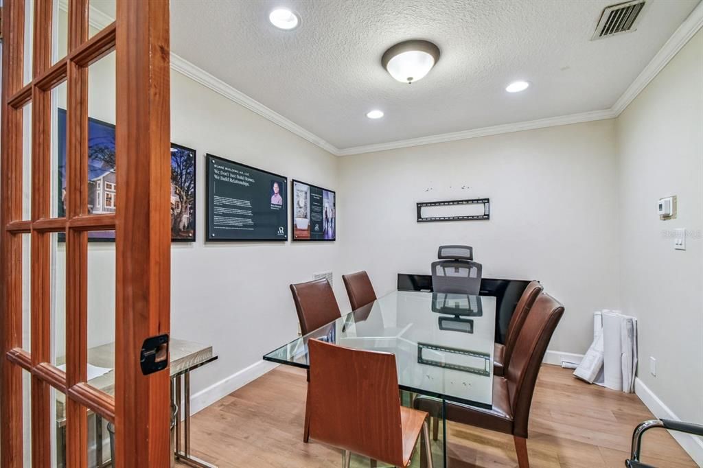 合同活跃: $975,000 (0 贝兹, 0 浴室, 2081 平方英尺)