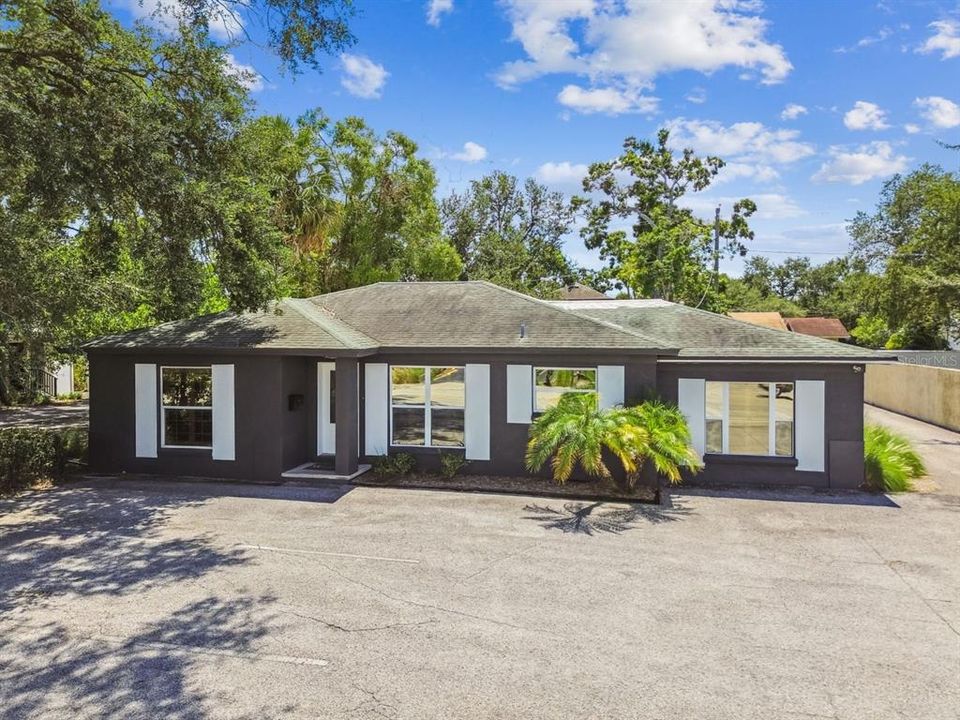 合同活跃: $975,000 (0 贝兹, 0 浴室, 2081 平方英尺)