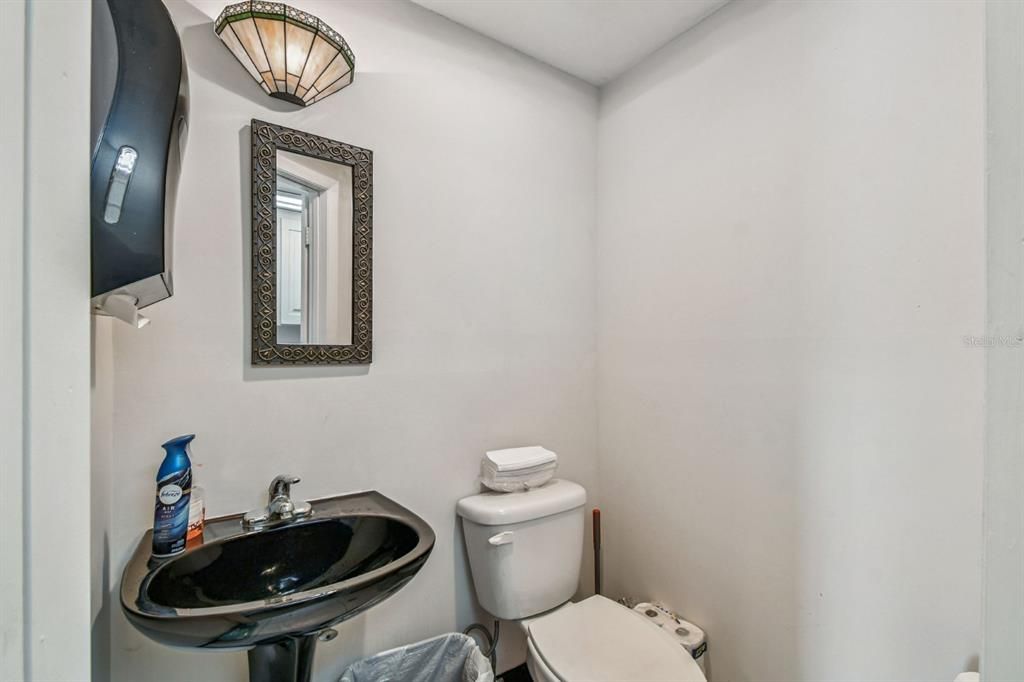 合同活跃: $975,000 (0 贝兹, 0 浴室, 2081 平方英尺)