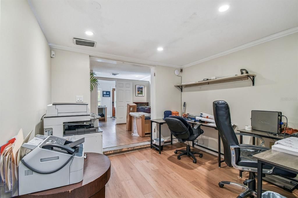 合同活跃: $975,000 (0 贝兹, 0 浴室, 2081 平方英尺)