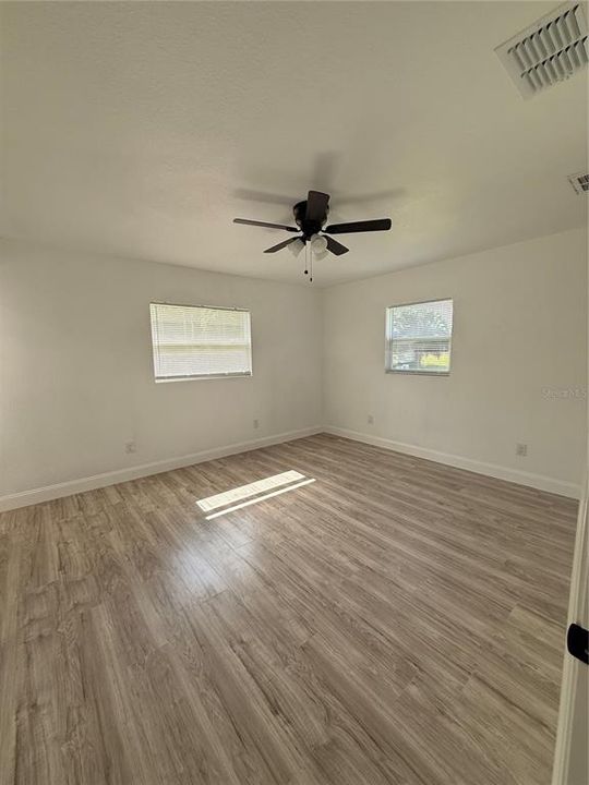 En Venta: $229,999 (3 camas, 2 baños, 1207 Pies cuadrados)