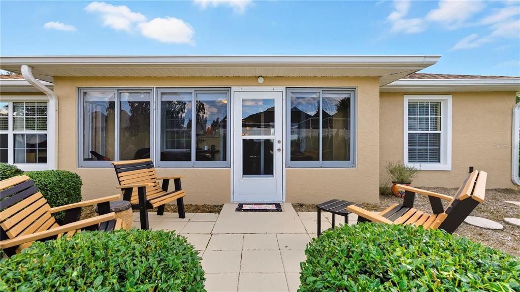 For Sale: $283,900 (3 beds, 2 baths, 1576 Square Feet)