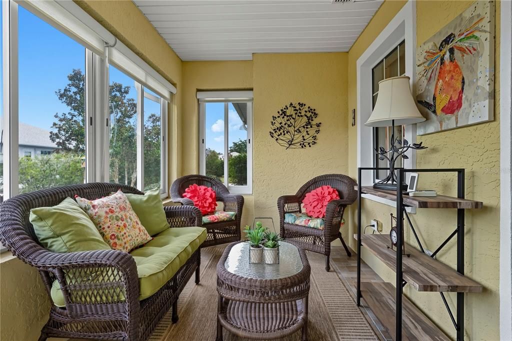 For Sale: $283,900 (3 beds, 2 baths, 1576 Square Feet)