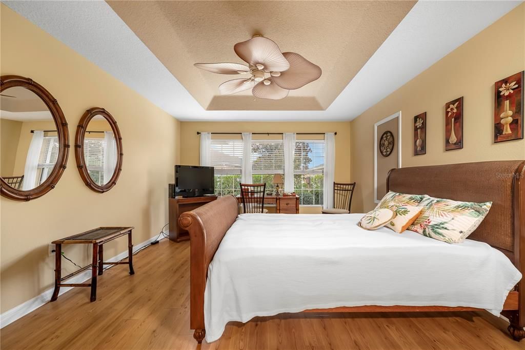 For Sale: $283,900 (3 beds, 2 baths, 1576 Square Feet)