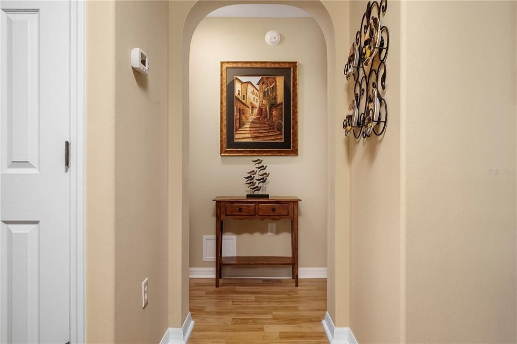 For Sale: $283,900 (3 beds, 2 baths, 1576 Square Feet)