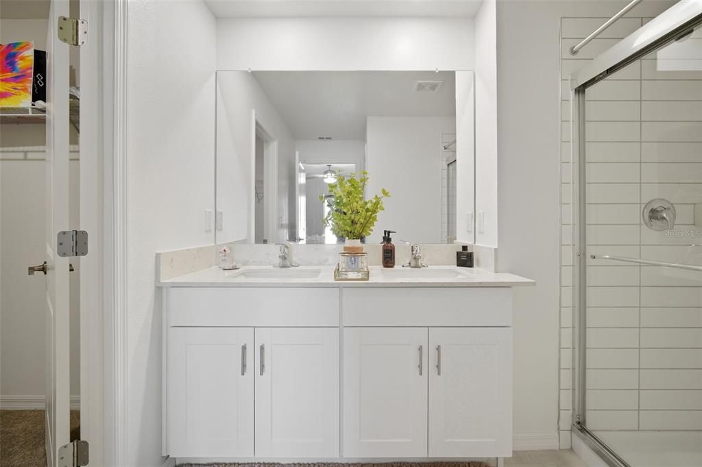 出租: $2,500 (3 贝兹, 2 浴室, 1451 平方英尺)