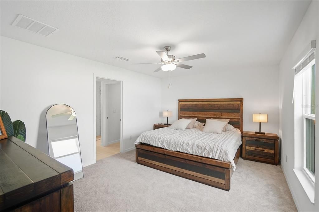 出租: $2,500 (3 贝兹, 2 浴室, 1451 平方英尺)