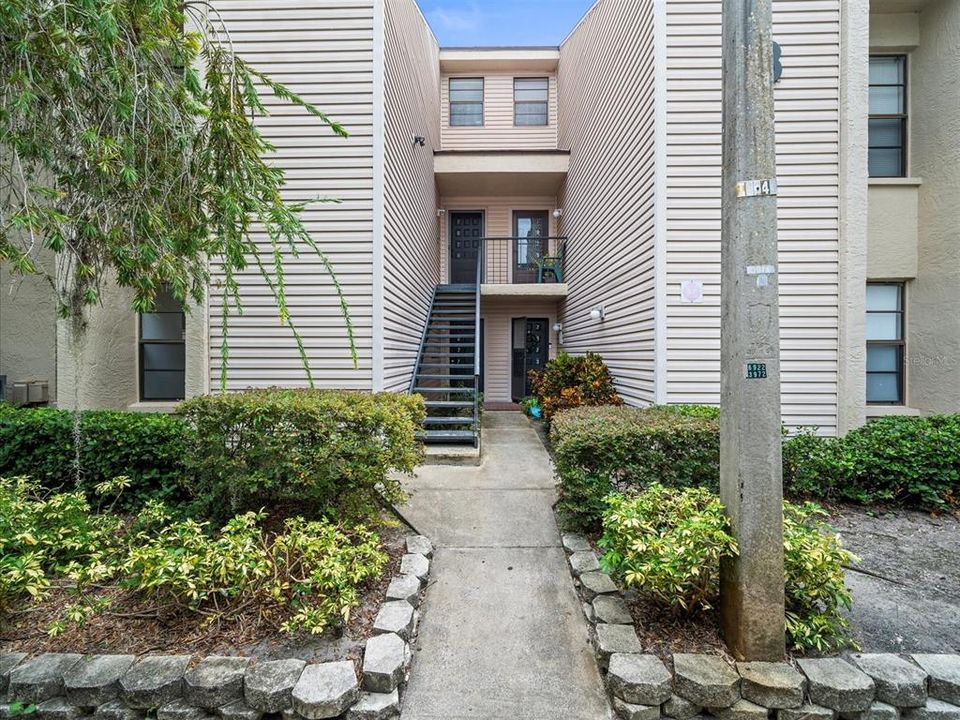 Active With Contract: $185,000 (2 beds, 2 baths, 1191 Square Feet)