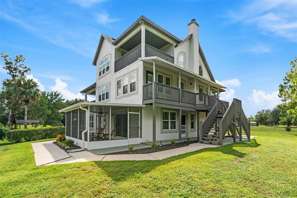 For Sale: $1,725,000 (5 beds, 5 baths, 4121 Square Feet)