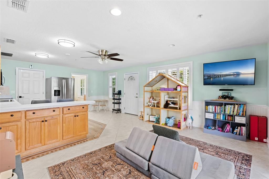 For Sale: $1,725,000 (5 beds, 5 baths, 4121 Square Feet)