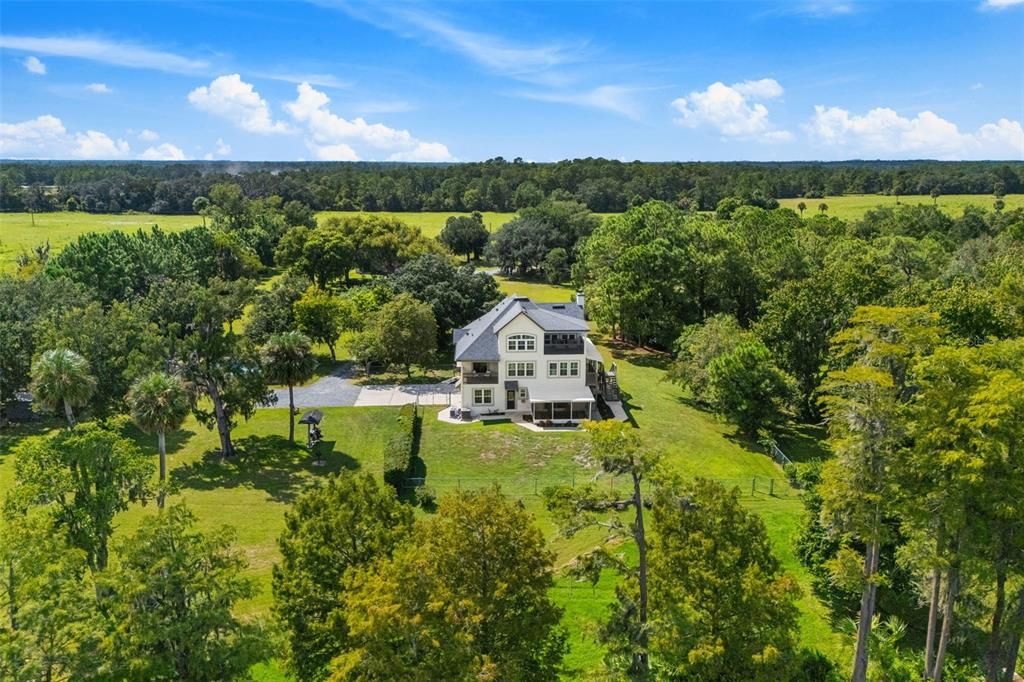 For Sale: $1,725,000 (5 beds, 5 baths, 4121 Square Feet)