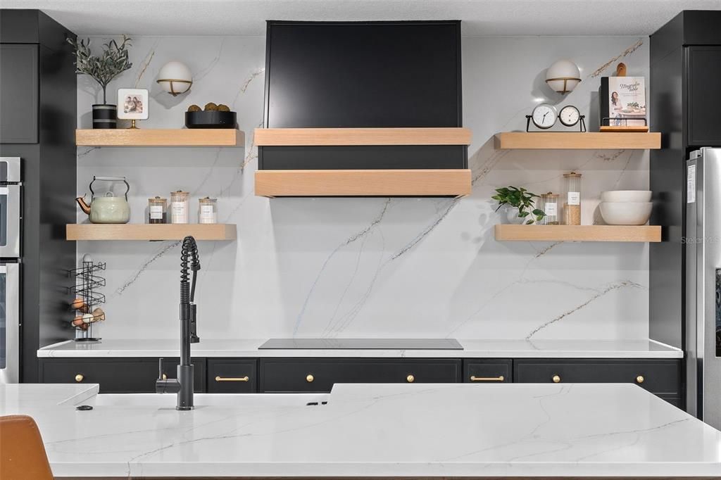 For Sale: $1,725,000 (5 beds, 5 baths, 4121 Square Feet)