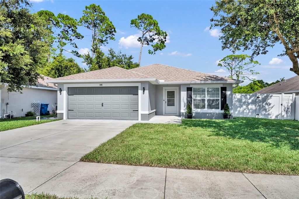 合同活跃: $329,900 (3 贝兹, 2 浴室, 1337 平方英尺)