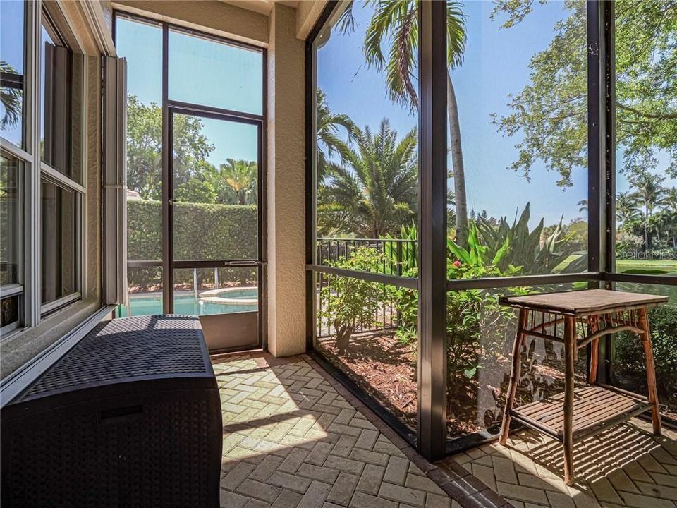 For Sale: $650,000 (3 beds, 2 baths, 2003 Square Feet)