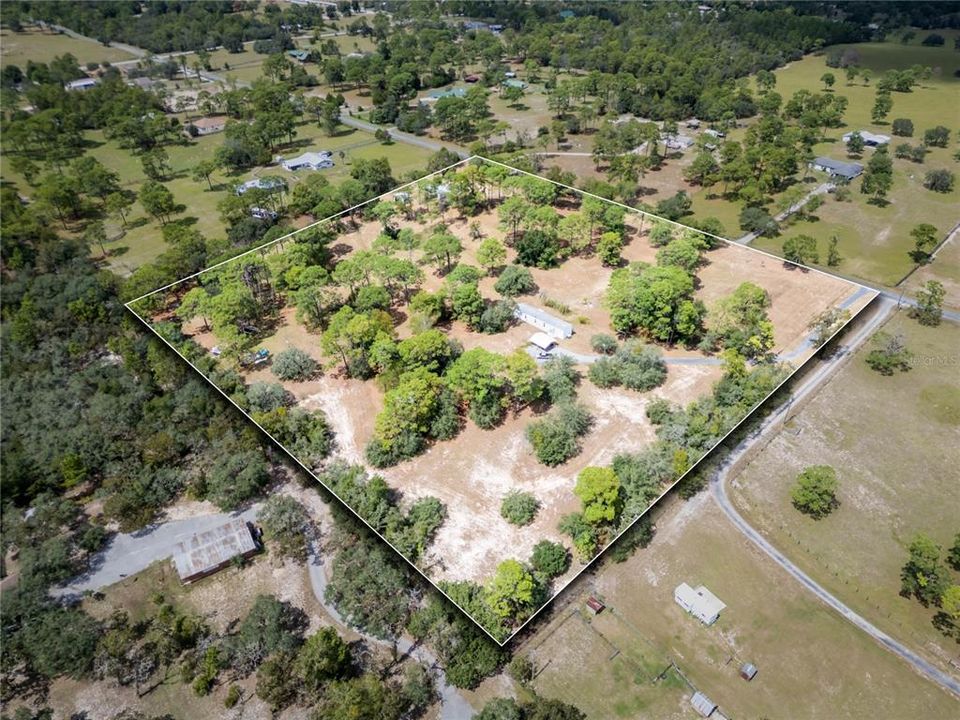 合同活跃: $319,900 (6 贝兹, 3 浴室, 2544 平方英尺)