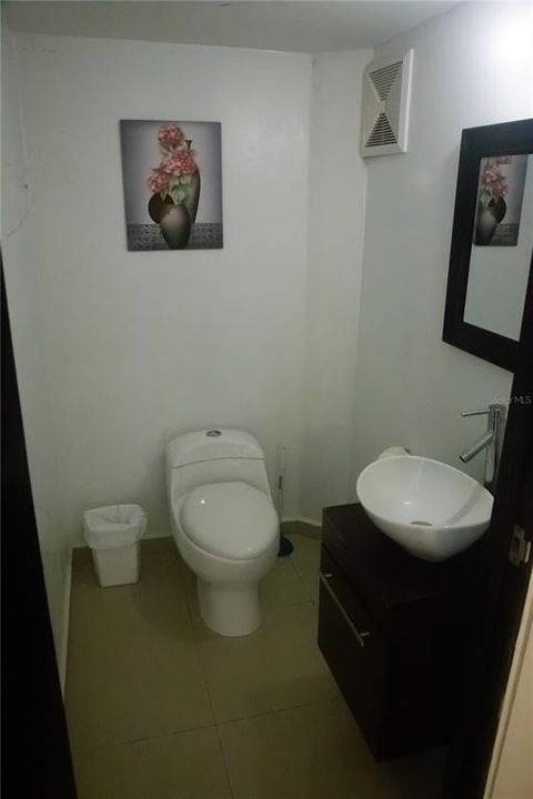 For Sale: $900,000 (5 beds, 4 baths, 3446 Square Feet)