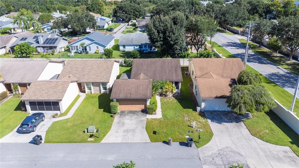 合同活跃: $219,000 (2 贝兹, 2 浴室, 1278 平方英尺)