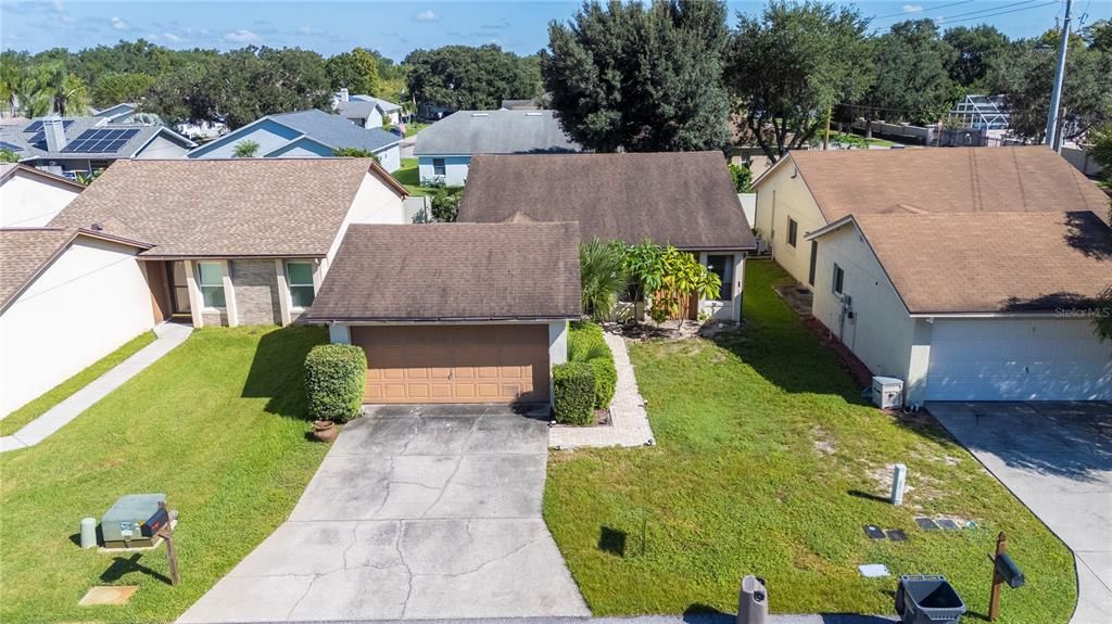 合同活跃: $219,000 (2 贝兹, 2 浴室, 1278 平方英尺)