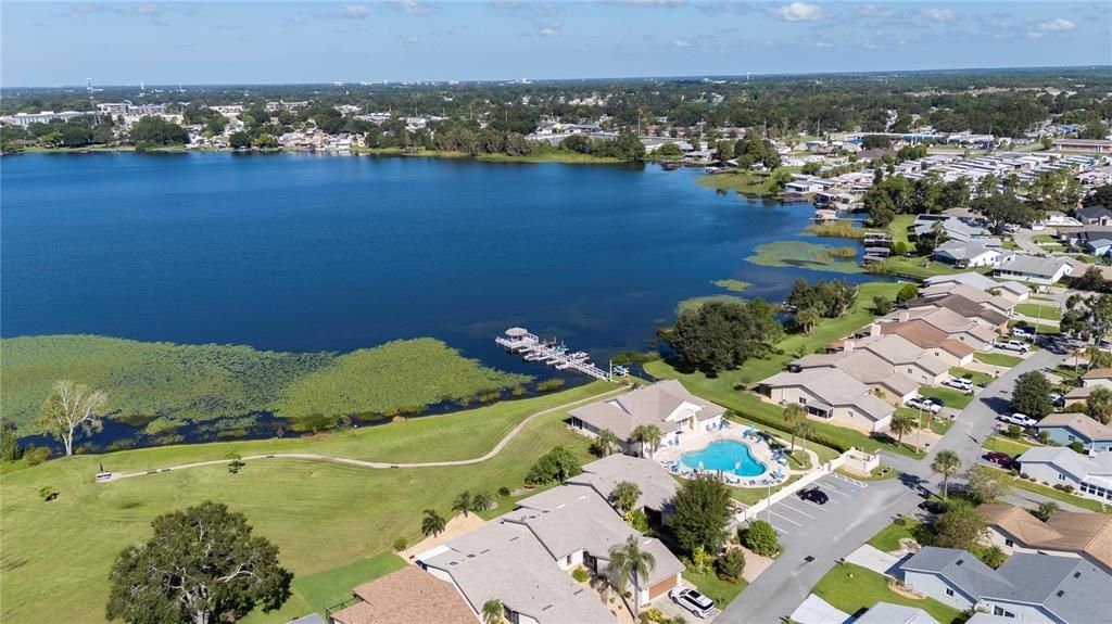 合同活跃: $219,000 (2 贝兹, 2 浴室, 1278 平方英尺)