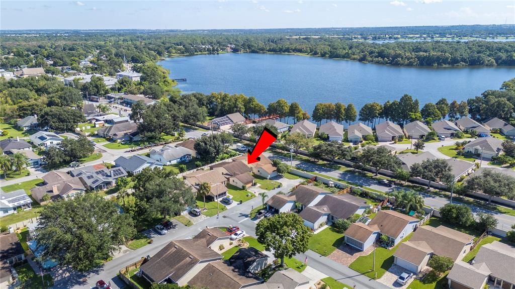 合同活跃: $219,000 (2 贝兹, 2 浴室, 1278 平方英尺)