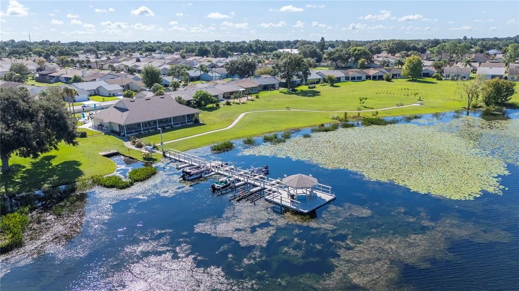 合同活跃: $219,000 (2 贝兹, 2 浴室, 1278 平方英尺)