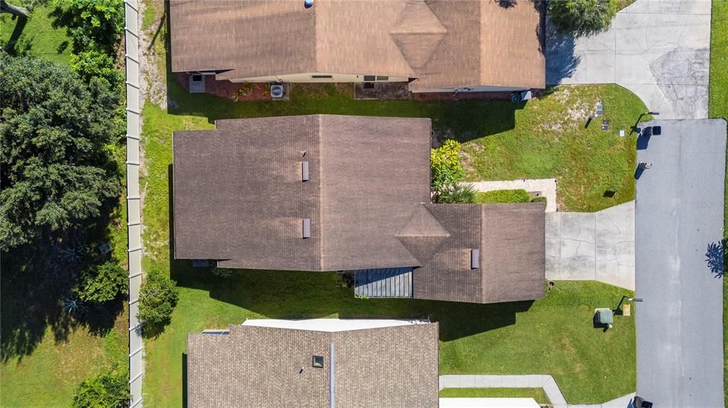 合同活跃: $219,000 (2 贝兹, 2 浴室, 1278 平方英尺)