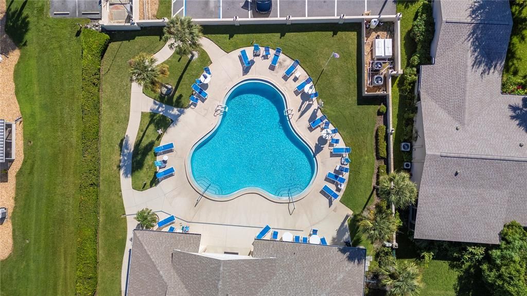 合同活跃: $219,000 (2 贝兹, 2 浴室, 1278 平方英尺)