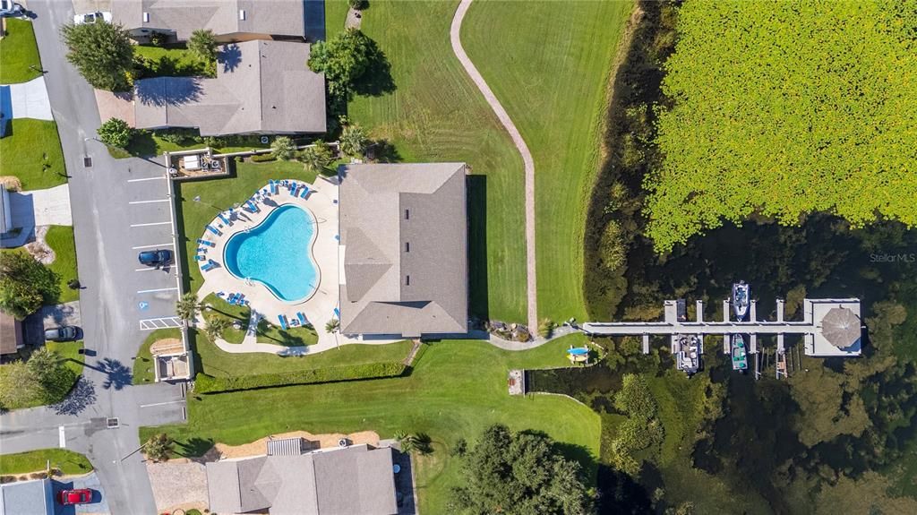 合同活跃: $219,000 (2 贝兹, 2 浴室, 1278 平方英尺)