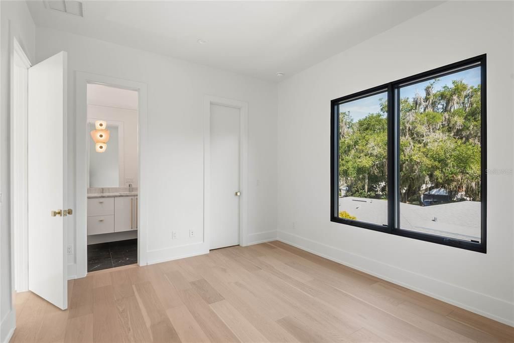 待售: $3,295,000 (5 贝兹, 5 浴室, 3863 平方英尺)