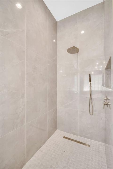 Active With Contract: $725,000 (4 beds, 3 baths, 3038 Square Feet)