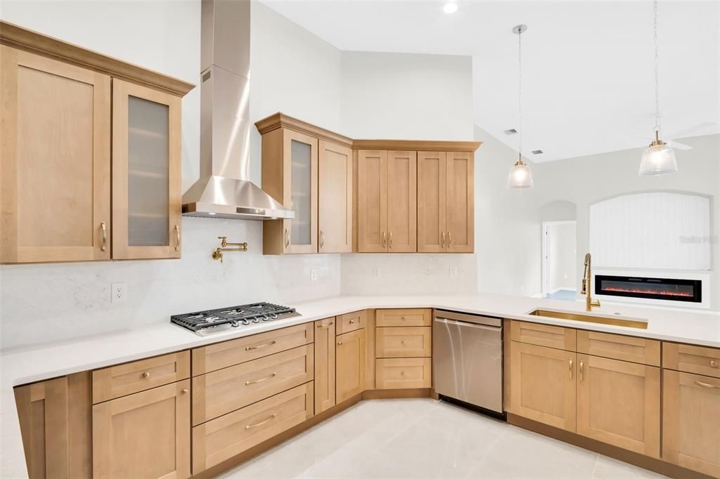 Active With Contract: $725,000 (4 beds, 3 baths, 3038 Square Feet)