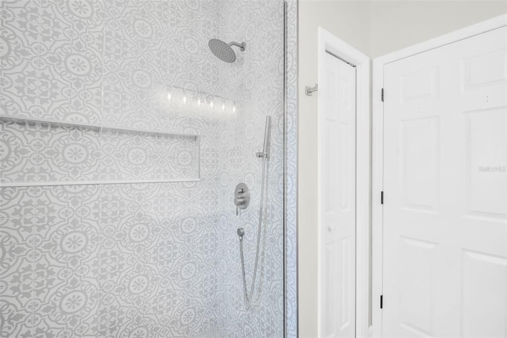 Active With Contract: $725,000 (4 beds, 3 baths, 3038 Square Feet)