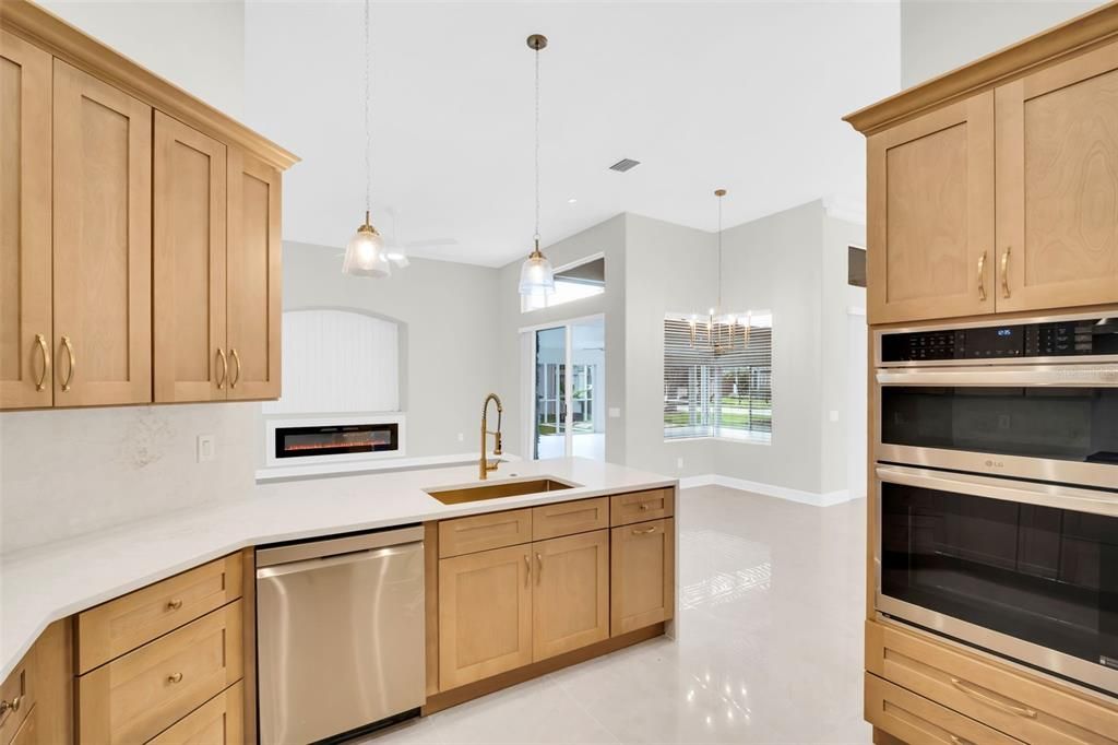 Active With Contract: $725,000 (4 beds, 3 baths, 3038 Square Feet)