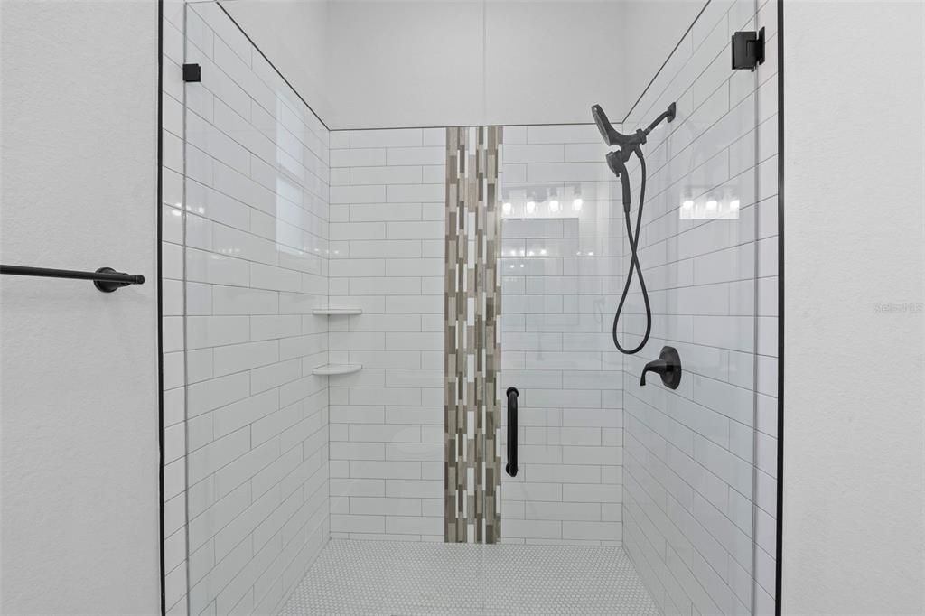 待售: $785,000 (3 贝兹, 3 浴室, 2541 平方英尺)