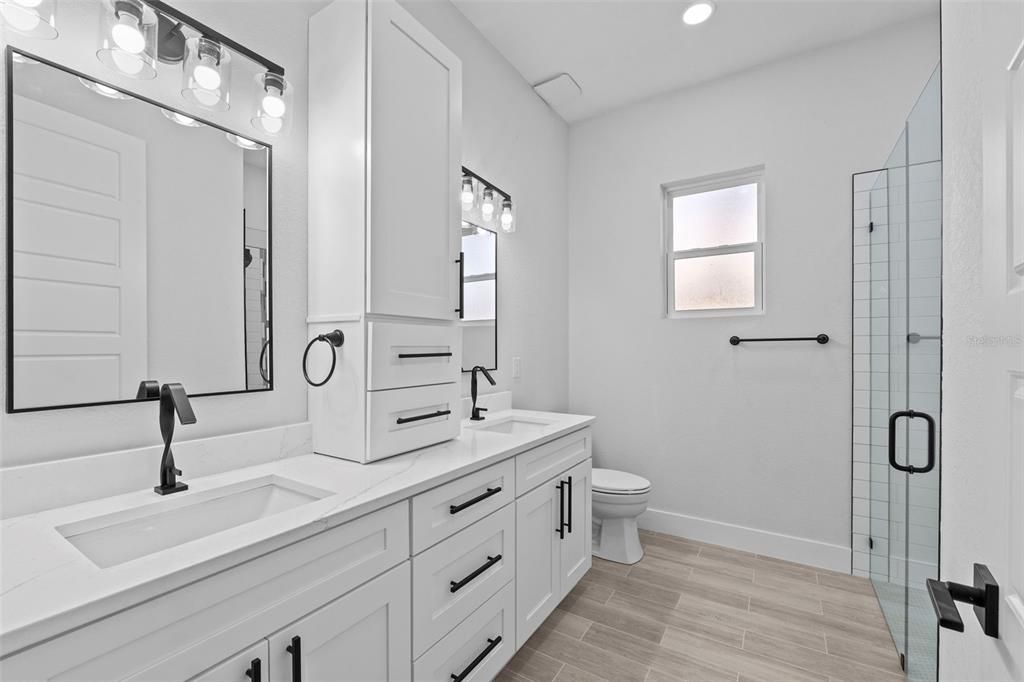 待售: $785,000 (3 贝兹, 3 浴室, 2541 平方英尺)