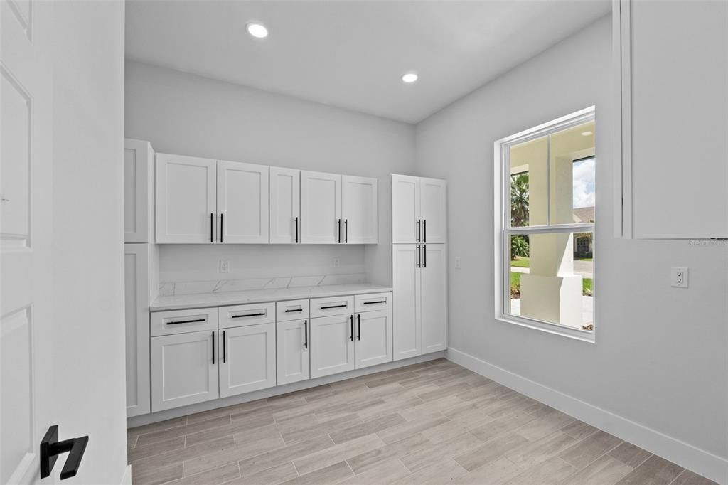 待售: $785,000 (3 贝兹, 3 浴室, 2541 平方英尺)