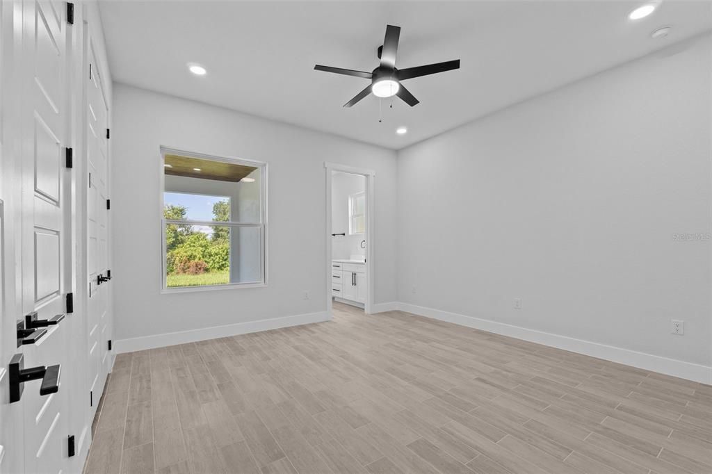 待售: $785,000 (3 贝兹, 3 浴室, 2541 平方英尺)