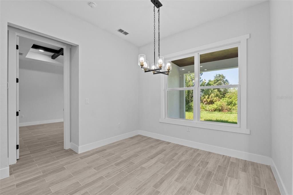 待售: $785,000 (3 贝兹, 3 浴室, 2541 平方英尺)