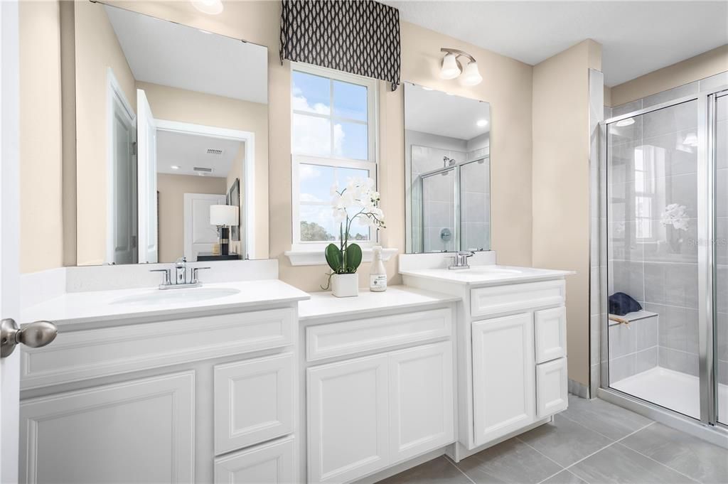 Active With Contract: $314,850 (3 beds, 2 baths, 1674 Square Feet)