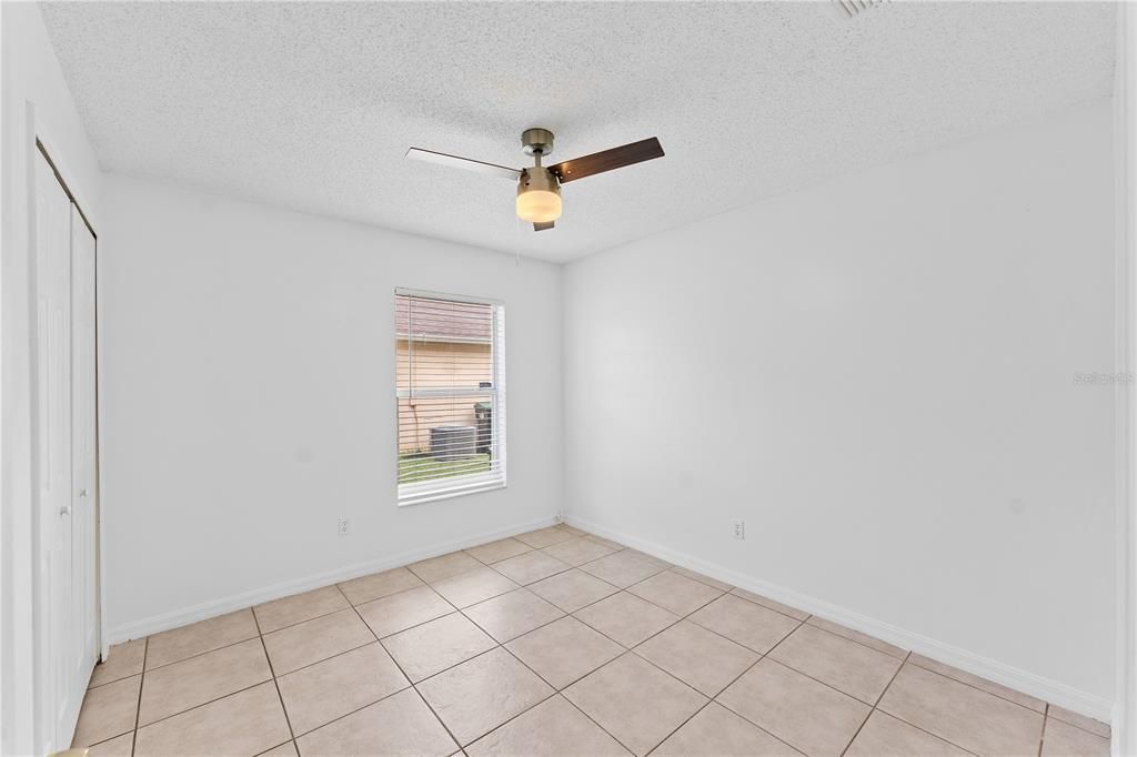 合同活跃: $2,550 (4 贝兹, 2 浴室, 1858 平方英尺)