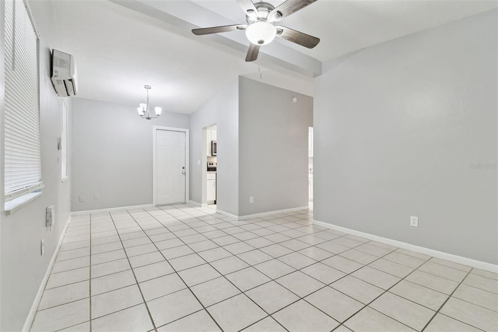 Activo con contrato: $190,000 (2 camas, 1 baños, 766 Pies cuadrados)