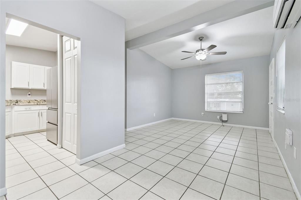 Activo con contrato: $190,000 (2 camas, 1 baños, 766 Pies cuadrados)