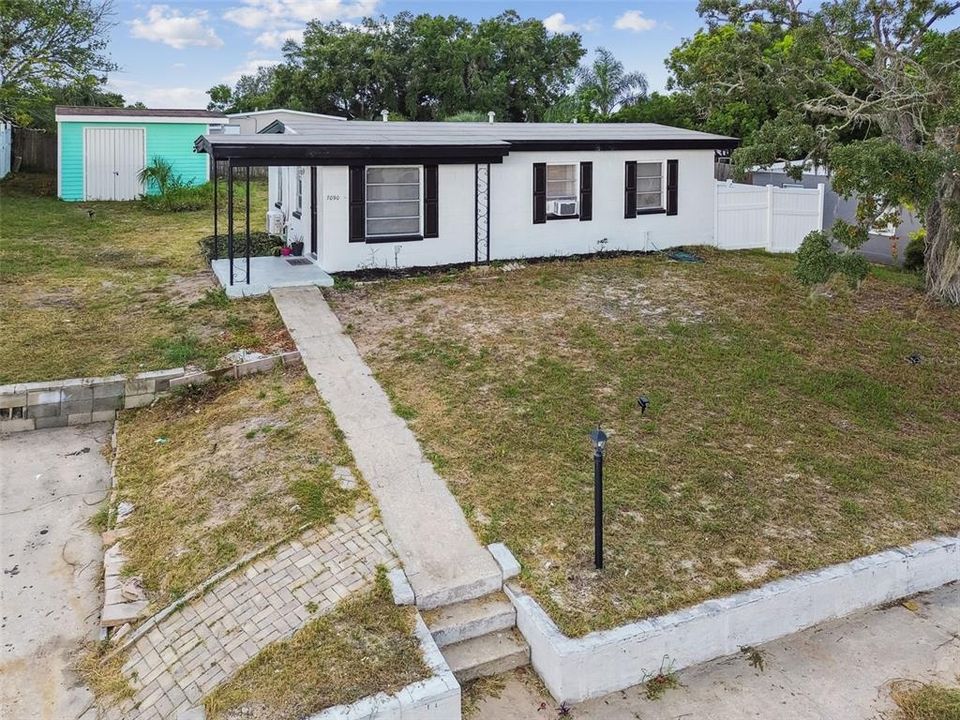 Activo con contrato: $190,000 (2 camas, 1 baños, 766 Pies cuadrados)