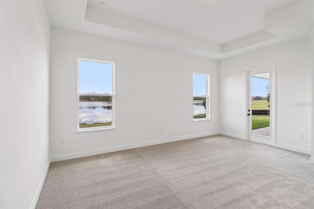 合同活跃: $629,990 (4 贝兹, 2 浴室, 2542 平方英尺)